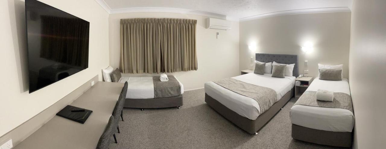 Rocky Gardens Motor Inn Рокхемптън Екстериор снимка